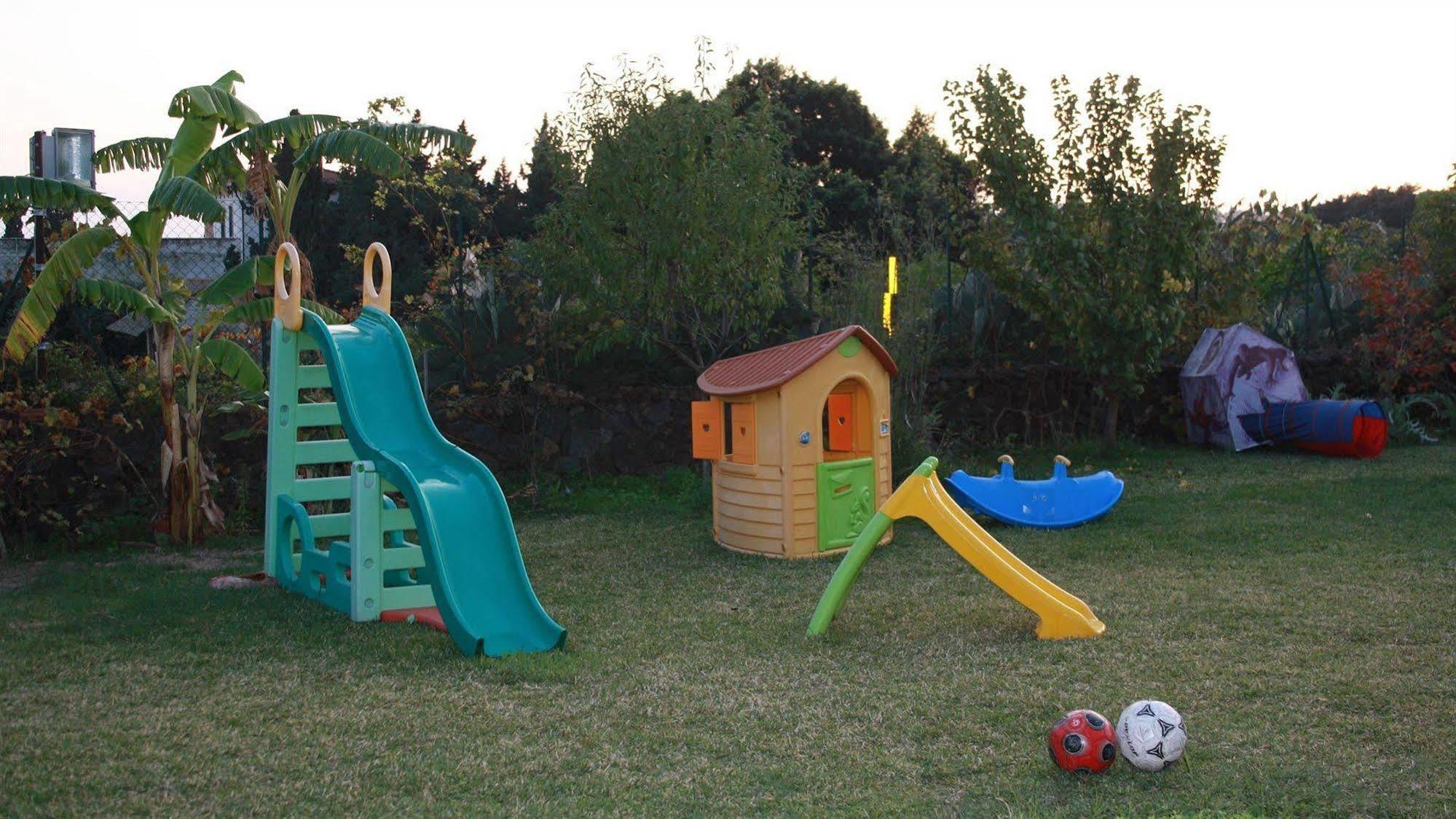 La Circumetnea Home Catania Bagian luar foto